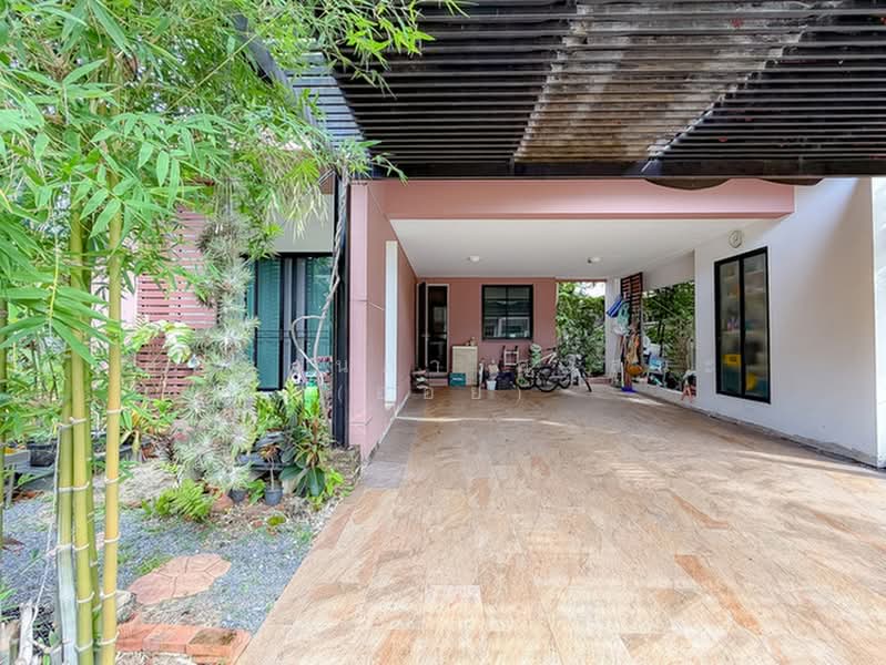 Aqua Divina Ramkhamhaeng 94, Bangkok, Ramkhamhaeng Road, Saphan Sung, Bangkok, 4 Bedrooms, 168 sqm, Single Detached House For Sale, by คุณรุ่งนภา ศาสนะ (ออย), 500414793 - DDproperty.com