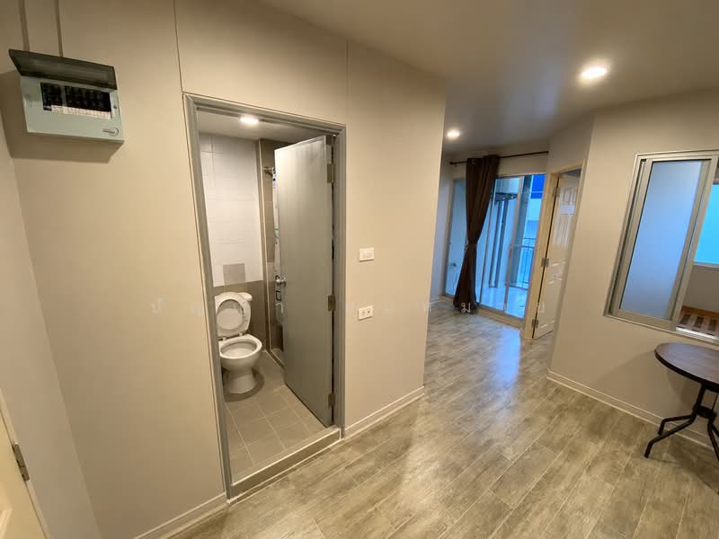 Lumpini Condo Town Bodindecha Ramkhamhaeng, Bangkok, Soi Ramkhamhaeng 43/1, Phlapphla, Wang Thonglang, Bangkok, 1 Bedroom, 29 sqm, Condo For Rent, by ปัญญา สมหมาย, 500414805 - DDproperty.com