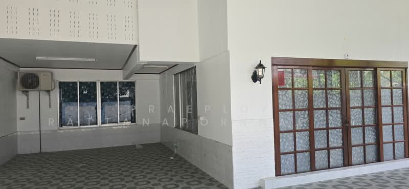 Single house, Bangkok, สุขุมวิท 101/1, Bang Chak, Phra Khanong, Bangkok, 5 Bedrooms, 250 sqm, Single Detached House For Rent, by Praeploy Rattanapornnapapatch, 500414826 - DDproperty.com