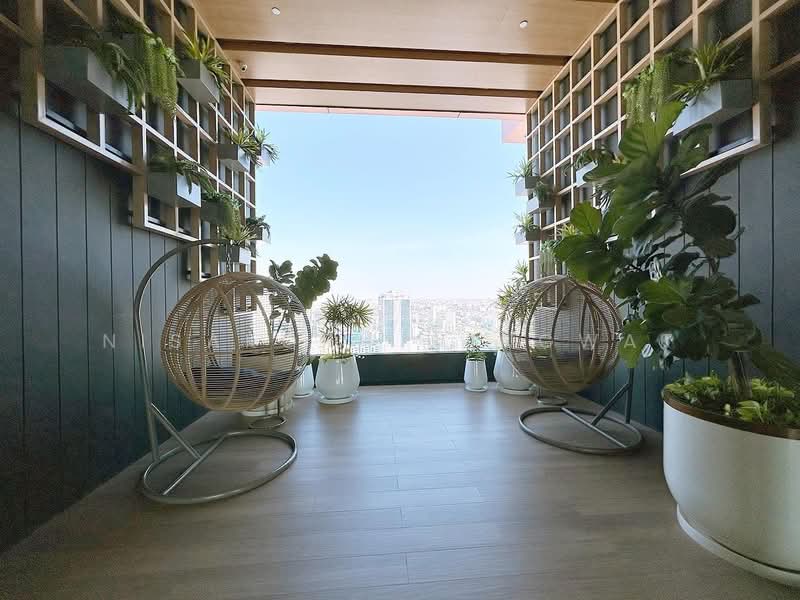 XT Huaikhwang, Bangkok, 244 Ratchadaphisek Road, Huai Khwang, Bangkok, 1 Bedroom, 35 sqm, Condo For Rent, by Nisakorn Wingwat, 500414847 - DDproperty.com