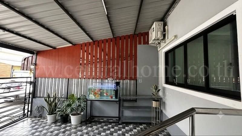ศรีปทุม ทาวน์โฮม, ปทุมธานี, ปทุมธานี-เสนา, ท้ายเกาะ, สามโคก, ปทุมธานี, 95 ตร.ม., ทาวน์เฮ้าส์ ขาย, โดย คุณ ภรณ์ทิพย์ (ปุ๋ย), 500414864 - DDproperty.com
