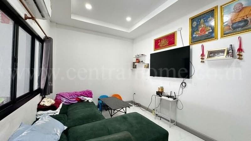 ศรีปทุม ทาวน์โฮม, ปทุมธานี, ปทุมธานี-เสนา, ท้ายเกาะ, สามโคก, ปทุมธานี, 95 ตร.ม., ทาวน์เฮ้าส์ ขาย, โดย คุณ ภรณ์ทิพย์ (ปุ๋ย), 500414864 - DDproperty.com