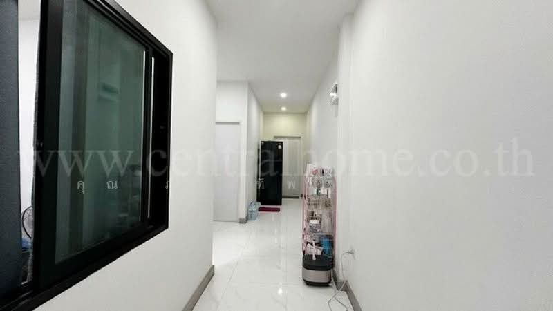 Sripatum Townhome, Pathum Thani, ปทุมธานี-เสนา, Thai Ko, Sam Khok, Pathum Thani, 2 Bedrooms, 95 sqm, Townhouse For Sale, by คุณ ภรณ์ทิพย์ (ปุ๋ย), 500414864 - DDproperty.com