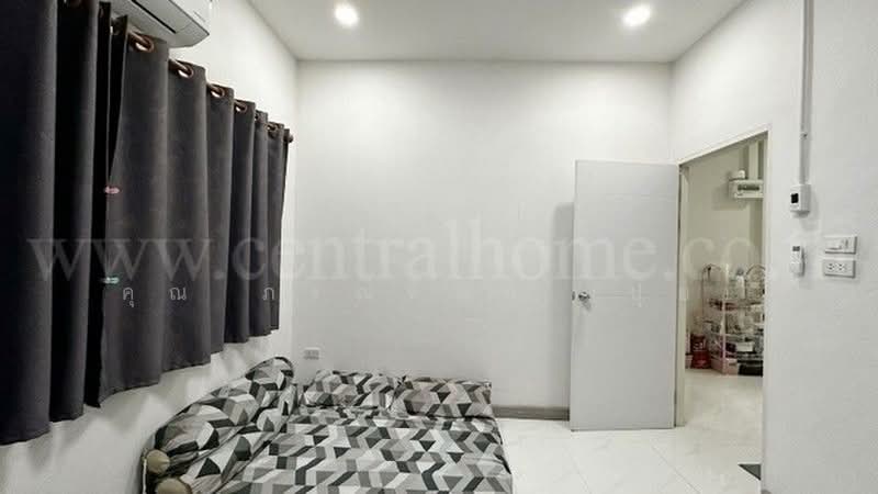 Sripatum Townhome, Pathum Thani, ปทุมธานี-เสนา, Thai Ko, Sam Khok, Pathum Thani, 2 Bedrooms, 95 sqm, Townhouse For Sale, by คุณ ภรณ์ทิพย์ (ปุ๋ย), 500414864 - DDproperty.com
