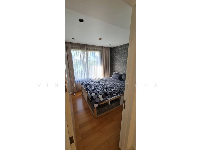 Collezio Sathorn-Pipat, Bangkok, 41 Soi Pipat 1 Silom Road, Silom, Bang Rak, Bangkok, 2 Bedrooms, 63 sqm, Condo For Sale, by Vinai Wattana, 500414877 - DDproperty.com