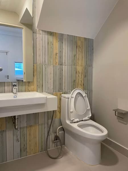 3-BR Townhouse, Bangkok, Dok Mai, Prawet, Bangkok, 3 Bedrooms, 122 sqm, Townhouse For Rent, by Adisorn Eamso, 500414912 - DDproperty.com