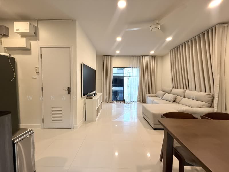 Britania Mega Town Bangna : บริทาเนีย เมกะทาวน์ บางนา, สมุทรปราการ, ซ.บัวนครินทร์ (วัดคลองปลัดเปรียง), บางแก้ว, บางพลี, สมุทรปราการ, 140 ตร.ม., บ้านแฝด ขาย, โดย Wanas Wanassanan, 500414928 - DDproperty.com