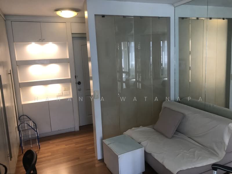 Lumpini Place Rama 4-Sathorn, Bangkok, 164 Soi Sri Bamphen, Chong Nonsi, Yan Nawa, Bangkok, 1 Bedroom, 30 sqm, Condo For Rent, by Chananya Watanapa, 500414938 - DDproperty.com