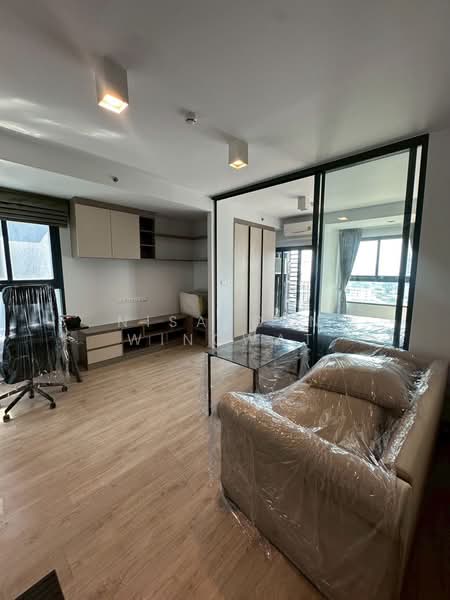 IDEO Sathorn-Wongwian Yai, Bangkok, 219 Soi Krung Thonburi 1, Khlong Ton Sai, Khlong San, Bangkok, 1 Bedroom, 35 sqm, Condo For Rent, by Nisakorn Wingwat, 500414968 - DDproperty.com