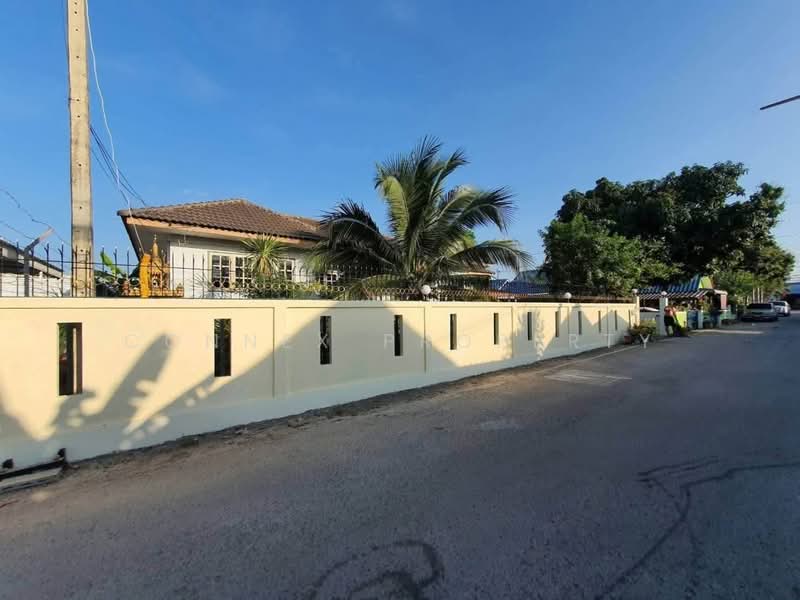 Single house with land in Ban Takian Tia, one and a half stories, Chon Buri (Pattaya), ถนน สายตะเคียนเตี้ย, Ta Khian Tia, Bang Lamung (Pattaya), Chon Buri (Pattaya), 3 Bedrooms, 200 sqm, Single Detached House For Sale, by Connex Property, 500415005 - DDproperty.com