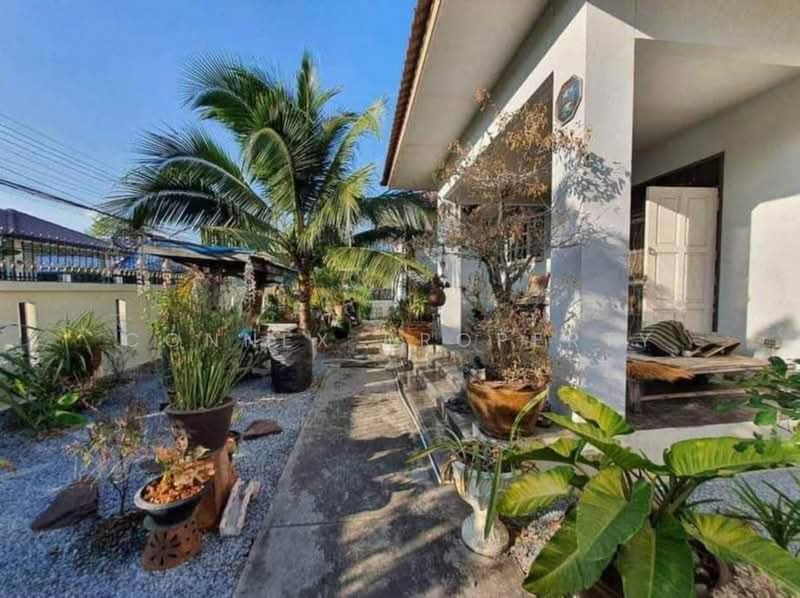Single house with land in Ban Takian Tia, one and a half stories, Chon Buri (Pattaya), ถนน สายตะเคียนเตี้ย, Ta Khian Tia, Bang Lamung (Pattaya), Chon Buri (Pattaya), 3 Bedrooms, 200 sqm, Single Detached House For Sale, by Connex Property, 500415005 - DDproperty.com