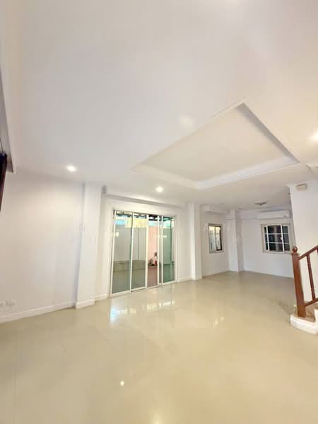 Urban Sathorn : หมู่บ้านเออร์เบิน สาทร, กรุงเทพ, ถนนราชพฤกษ์, บางจาก, ภาษีเจริญ, กรุงเทพ, 300 ตร.ม., ทาวน์เฮ้าส์ ให้เช่า, โดย Noppawan Ruangdech, 500415018 - DDproperty.com