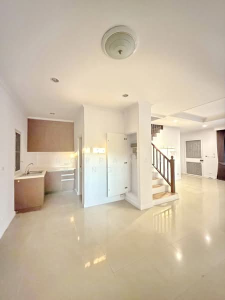 Urban Sathorn, Bangkok, Ratchaphruek Road, Bang Chak, Phasi Charoen, Bangkok, 3 Bedrooms, 300 sqm, Townhouse For Rent, by Noppawan Ruangdech, 500415018 - DDproperty.com