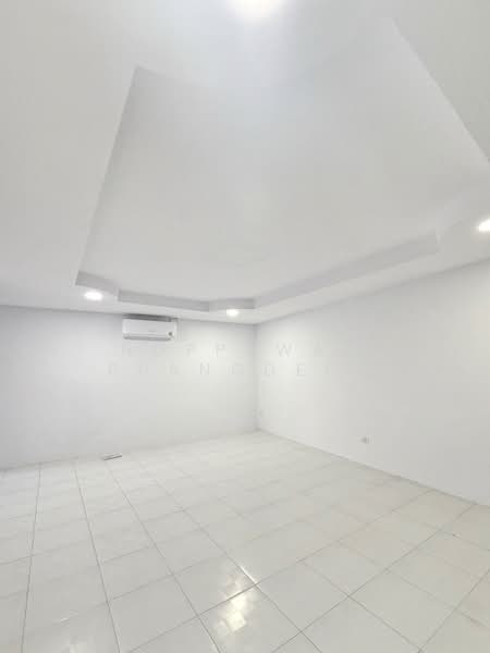 Urban Sathorn : หมู่บ้านเออร์เบิน สาทร, กรุงเทพ, ถนนราชพฤกษ์, บางจาก, ภาษีเจริญ, กรุงเทพ, 300 ตร.ม., ทาวน์เฮ้าส์ ให้เช่า, โดย Noppawan Ruangdech, 500415018 - DDproperty.com