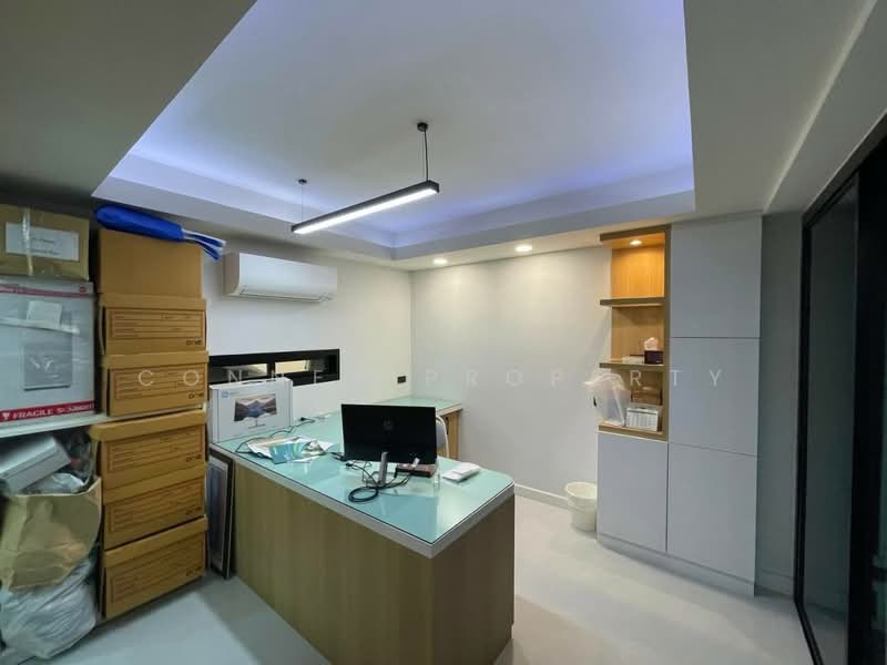 ทาวน์โฮมหรู 2 ชั้น / สำนักงานออฟฟิตใจกลางรามคำแหง. กรุงเทพ, กรุงเทพ, , หัวหมาก, บางกะปิ, กรุงเทพ, 220 ตร.ม., บ้านเดี่ยว ขาย, โดย Connex Property, 500415042 - DDproperty.com