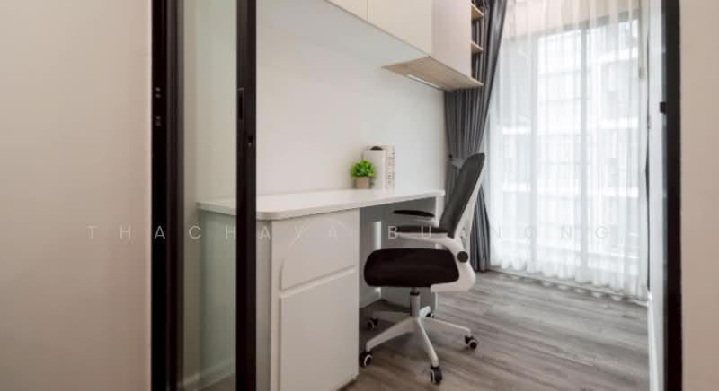 Atmoz Ratchada-Huaikwang, Bangkok, Saha Kan Pramun Alley, Wang Thonglang, Bangkok, 1 Bedroom, 32 sqm, Condo For Sale, by Thachaya Buanong, 500415044 - DDproperty.com