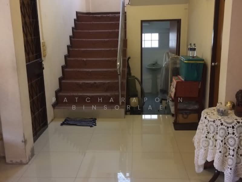5-BR House, Bangkok, Chan Kasem, Chatuchak, Bangkok, 5 Bedrooms, 200 sqm, Single Detached House For Sale, by Patcharaporn Binsorlae, 500415060 - DDproperty.com