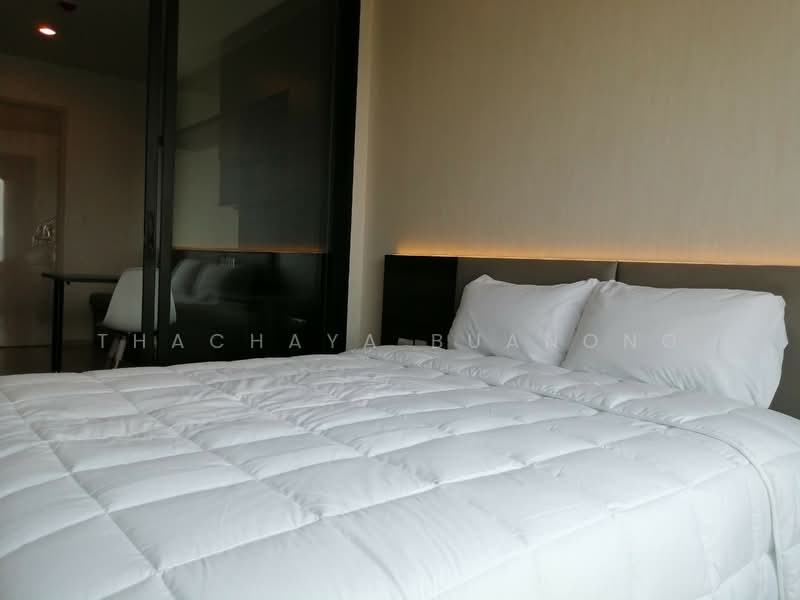 Life Asoke, Bangkok, Asoke-Dindang Road, Bang Kapi, Huai Khwang, Bangkok, 1 Bedroom, 35 sqm, Condo For Rent, by Thachaya Buanong, 500415165 - DDproperty.com