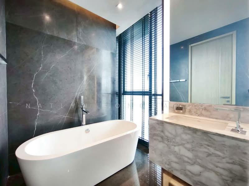 The Monument Thonglor, Bangkok, 998 Thonglor Road, Khlong Tan Nua, Watthana, Bangkok, 2 Bedrooms, 125 sqm, Condo For Rent, by Natlyn Kongsapook, 500415174 - DDproperty.com