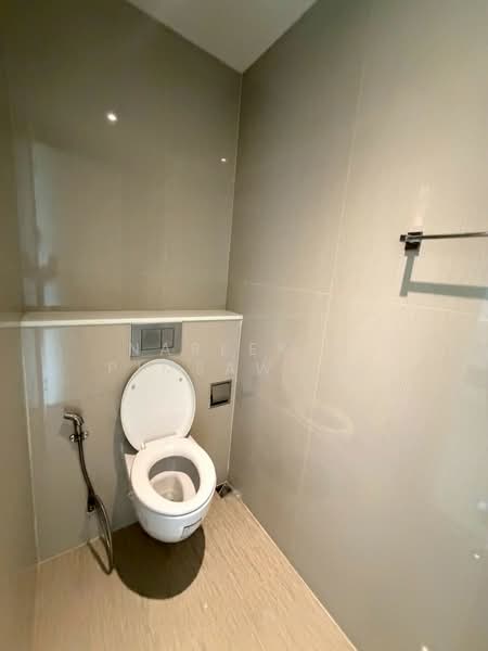 H Sukhumvit 43, Bangkok, 28 Sukhumvit 34 Road, Khlong Tan Nua, Watthana, Bangkok, 1 Bedroom, 89 sqm, Condo For Sale, by Nareerat Pimsawang, 500415235 - DDproperty.com