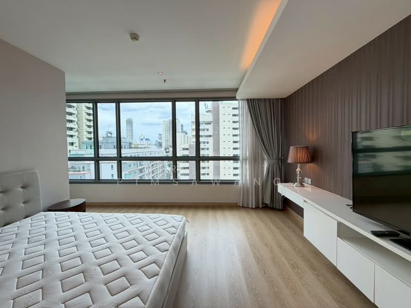 H Sukhumvit 43, Bangkok, 28 Sukhumvit 34 Road, Khlong Tan Nua, Watthana, Bangkok, 1 Bedroom, 89 sqm, Condo For Sale, by Nareerat Pimsawang, 500415235 - DDproperty.com