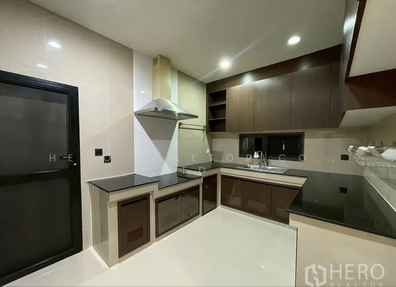 Setthasiri Krungthep Kreetha, Bangkok, Krungthep Kreetha Road, Hua Mak, Bang Kapi, Bangkok, 4 Bedrooms, 260 sqm, Single Detached House For Rent, by Hero Realtor Co., Ltd., 500415241 - DDproperty.com