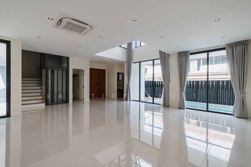 Thirra Ladprao, Bangkok, ซอยลาดพร้าว 41 แยก 7-3, Chan Kasem, Chatuchak, Bangkok, 5 Bedrooms, 667 sqm, Single Detached House For Sale, by Kay Tippayanet, 500415260 - DDproperty.com