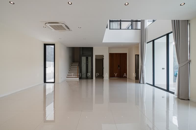 Thirra Ladprao, Bangkok, ซอยลาดพร้าว 41 แยก 7-3, Chan Kasem, Chatuchak, Bangkok, 5 Bedrooms, 667 sqm, Single Detached House For Sale, by Kay Tippayanet, 500415260 - DDproperty.com