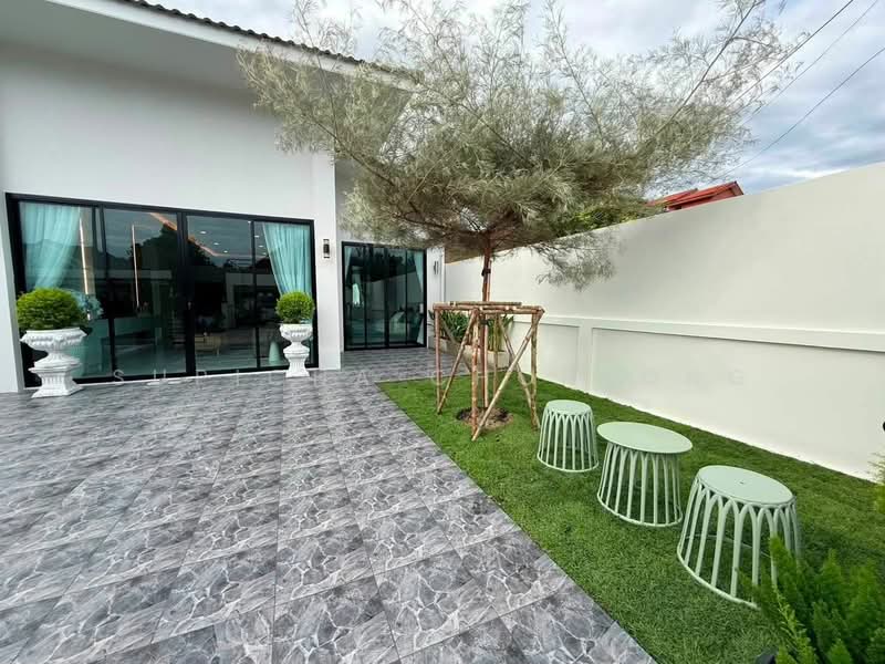 3-BR House, Chon Buri (Pattaya), Nong Pru, Bang Lamung (Pattaya), Chon Buri (Pattaya), 3 Bedrooms, 200 sqm, Single Detached House For Sale, by Supicha Chorjong, 500415280 - DDproperty.com