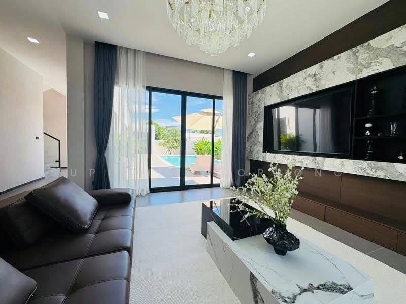 Palm Lakeside Villas, Chon Buri (Pattaya), Poong, Bang Lamung (Pattaya), Chon Buri (Pattaya), 4 Bedrooms, 300 sqm, Villa For Sale, by Supicha Chorjong, 500415364 - DDproperty.com