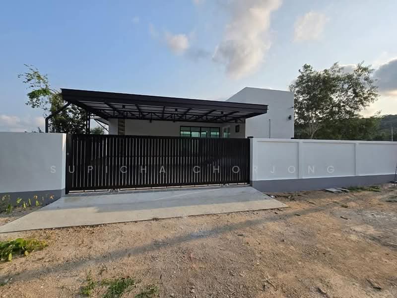 บ้าน 3-ห้องนอน, ชลบุรี, พลูตาหลวง, สัตหีบ, ชลบุรี, 170 ตร.ม., บ้านเดี่ยว ขาย, โดย Supicha Chorjong, 500415382 - DDproperty.com
