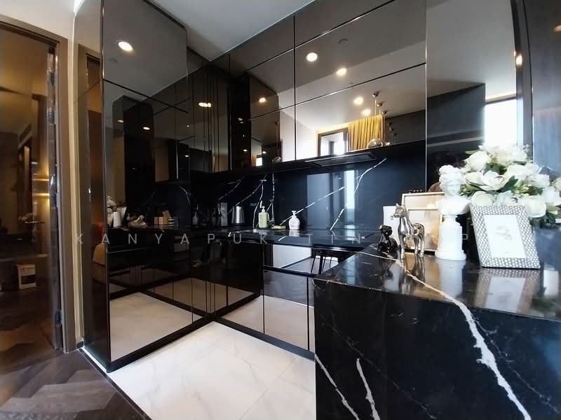 The Esse Sukhumvit 36, Bangkok, Soi Sukhumvit 36, Sukhumvit Road, Phra Kanong, Khlong Toei, Bangkok, 1 Bedroom, 47 sqm, Condo For Rent, by Kanyapuk Tinanop, 500415406 - DDproperty.com