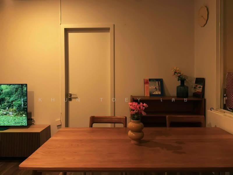 The Room Sukhumvit 62, Bangkok, 2288 Sukhumvit Road, Bang Chak, Phra Khanong, Bangkok, 2 Bedrooms, 76 sqm, Condo For Rent, by Khun Toey เตย, 500415455 - DDproperty.com