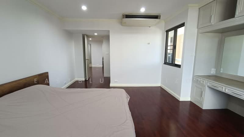 Baan Suanpetch, Bangkok, 18 Soi Sukhumvit 39, Khlong Tan Nua, Watthana, Bangkok, 2 Bedrooms, 135 sqm, Condo For Sale, by Eastblue Horizon, 500415459 - DDproperty.com