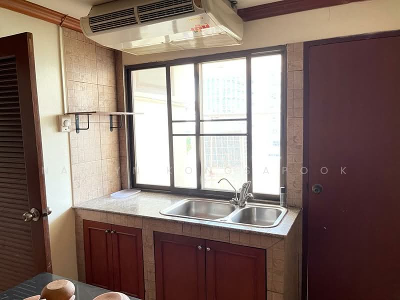 Windsor Tower, Bangkok, 9 Sukhumvit 20 Alley, Khwaeng Khlong Toei, Khlong Toei, Bangkok, 3 Bedrooms, 308 sqm, Condo For Sale, by Natlyn Kongsapook, 500415491 - DDproperty.com