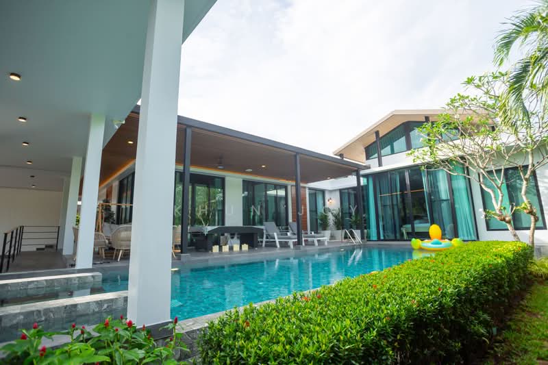 Exclusive Luxury Pool Villa – Baan Bua, Nai Harn – Rawai, Phuket, Rawai, Muang Phuket, Phuket, 4 Bedrooms, 420 sqm, Villa For Sale, by Khun Joy, 500415529 - DDproperty.com