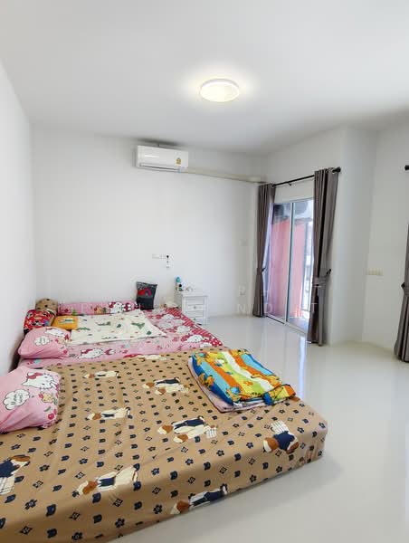 RownHome Baan Aiyara BanChaang Phanatnikhom, Chon Buri (Pattaya), Ban Chang, Phanat Nikhom, Chon Buri (Pattaya), 3 Bedrooms, 164 sqm, Townhouse For Sale, by Khommaphat Phumbandit, 500415533 - DDproperty.com