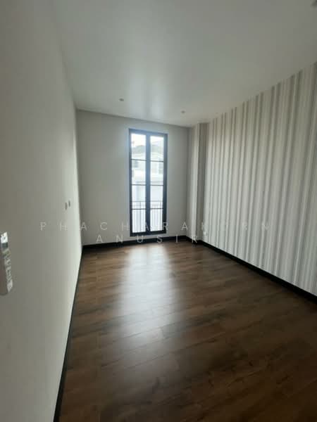 Maison Blanche – Sukhumvit 67, Bangkok, 59 Soi Sukhumvit 67, Phra Kanong Nua, Watthana, Bangkok, 4 Bedrooms, 244 sqm, Single Detached House For Rent, by Phacharakorn Anusiri, 500415560 - DDproperty.com