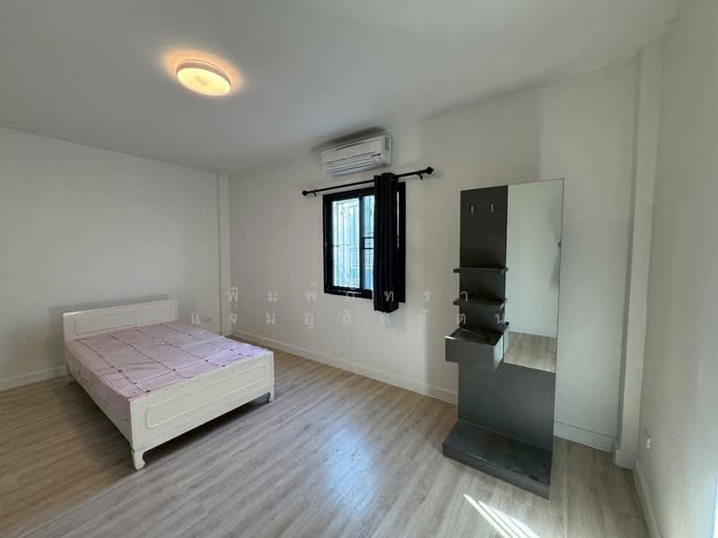 the log town, Bangkok, Bang Chak, Phra Khanong, Bangkok, 3 Bedrooms, 150 sqm, Townhouse For Rent, by พิมพ์ภัทรา แจ่มอุลิตรัตน, 500415569 - DDproperty.com