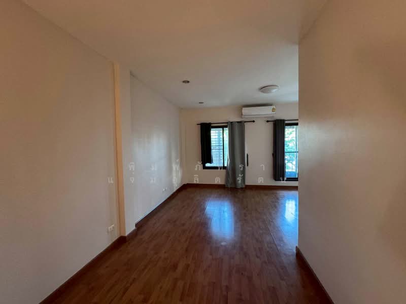 the log town, Bangkok, Bang Chak, Phra Khanong, Bangkok, 3 Bedrooms, 150 sqm, Townhouse For Rent, by พิมพ์ภัทรา แจ่มอุลิตรัตน, 500415569 - DDproperty.com