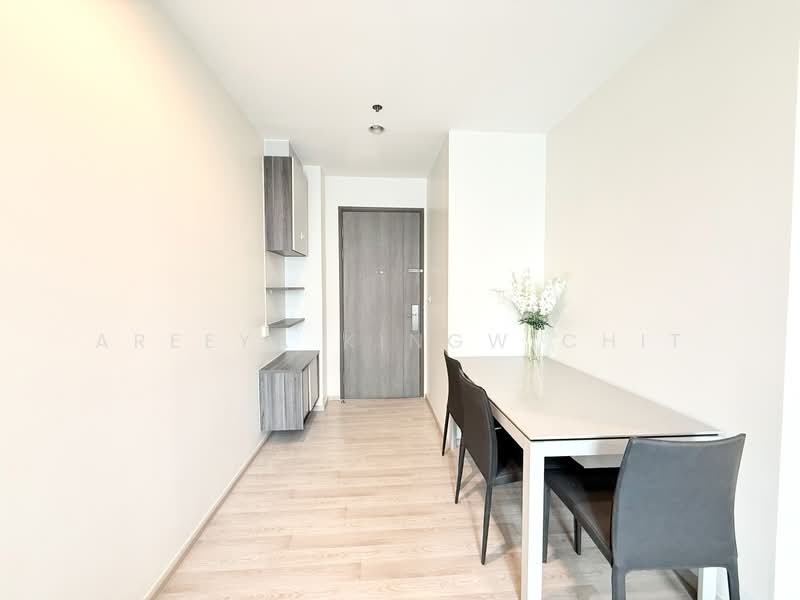 Centric Ratchada-Huai Khwang, Bangkok, Ratchadapisek Road, Huai Khwang, Bangkok, 2 Bedrooms, 50 sqm, Condo For Rent, by Areeya Kingwichit, 500415589 - DDproperty.com