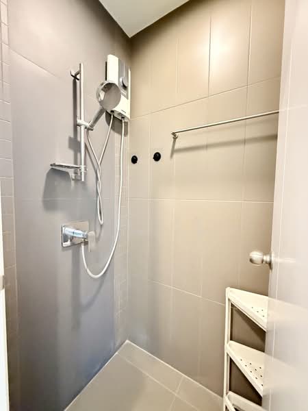 Centric Ratchada-Huai Khwang, Bangkok, Ratchadapisek Road, Huai Khwang, Bangkok, 2 Bedrooms, 50 sqm, Condo For Rent, by Areeya Kingwichit, 500415589 - DDproperty.com
