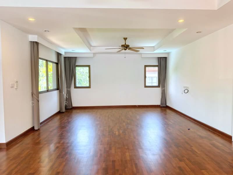 Nichada Thani, Nonthaburi, Soi Prasert Islam, Bang Talat, Pak Kret, Nonthaburi, 4 Bedrooms, 650 sqm, Condo For Rent, by Knight Frank Chartered (Thailand) Co.,Ltd, 500415633 - DDproperty.com