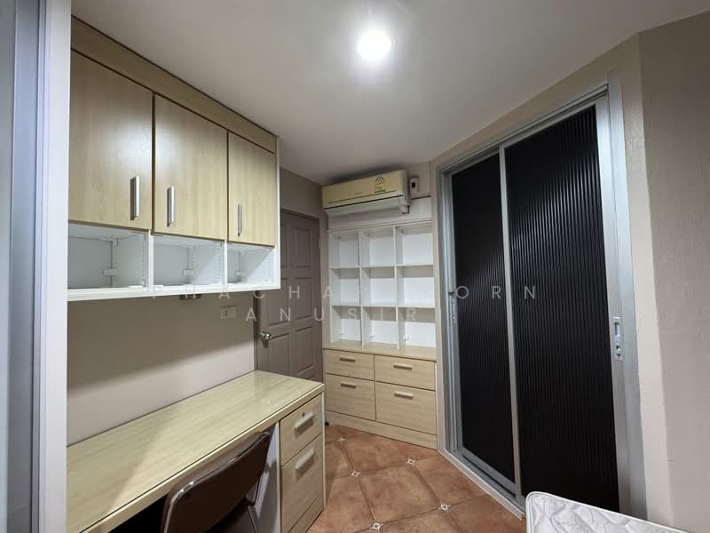 Silom Park View Condominium, Bangkok, Silom, Bang Rak, Bangkok, 2 Bedrooms, 41 sqm, Condo For Rent, by Phacharakorn Anusiri, 500415665 - DDproperty.com