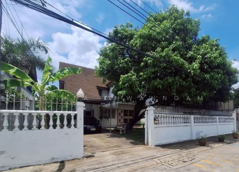 4-BR House, Bangkok, Bang Na Nuea, Bang Na, Bangkok, 4 Bedrooms, 220 sqm, Single Detached House For Sale, by Anthea Khwanngam, 500415826 - DDproperty.com