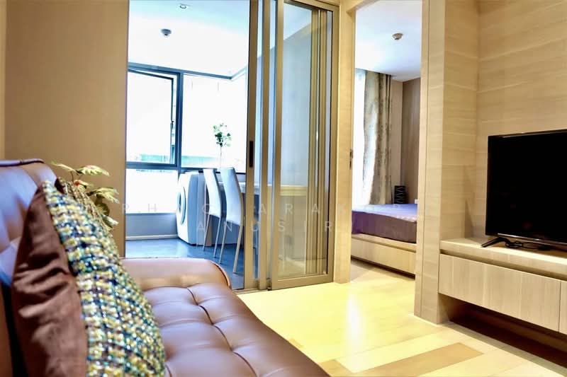Klass Silom, Bangkok, 52 Silom Road, Silom, Bang Rak, Bangkok, 1 Bedroom, 34 sqm, Condo For Rent, by Phacharakorn Anusiri, 500415840 - DDproperty.com