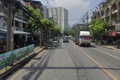 ขาย - ขายที่ดินพร้อมสิ่งปลูกสร้าง ติดถนนสาธุประดิษฐ์ ใกล้ King's College International School, กรุงเทพ