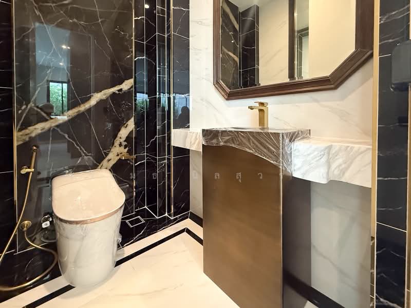 CINQ ROYAL The Eighteen Bangna KM.7, Samut Prakan, Bang Kaeo, Bang Plee, Samut Prakan, 5 Bedrooms, 748 sqm, Single Detached House For Sale, by วรเมธ นิลสุวรรณ, 500415901 - DDproperty.com