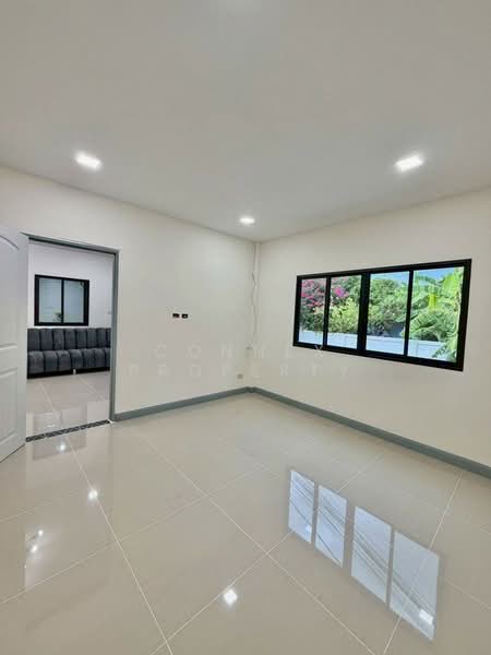 บ้านพบทอง, นนทบุรี, องค์การบริหารส่วนจังหวัด นนทบุรี เลียบคลองโต๊ะใหม่, บางคูรัด, บางบัวทอง, นนทบุรี, 150 ตร.ม., บ้านเดี่ยว ขาย, โดย Connex Property, 500415909 - DDproperty.com