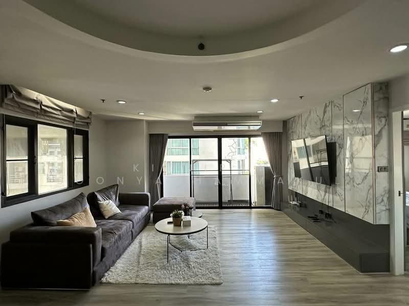 The Royal Place 2, Bangkok, 6-6/429 Soi Mahatlek Luang 2, Lumphini, Pathum Wan, Bangkok, 2 Bedrooms, 99 sqm, Condo For Rent, by Kitnipat Boonyadhammakul, 500415980 - DDproperty.com